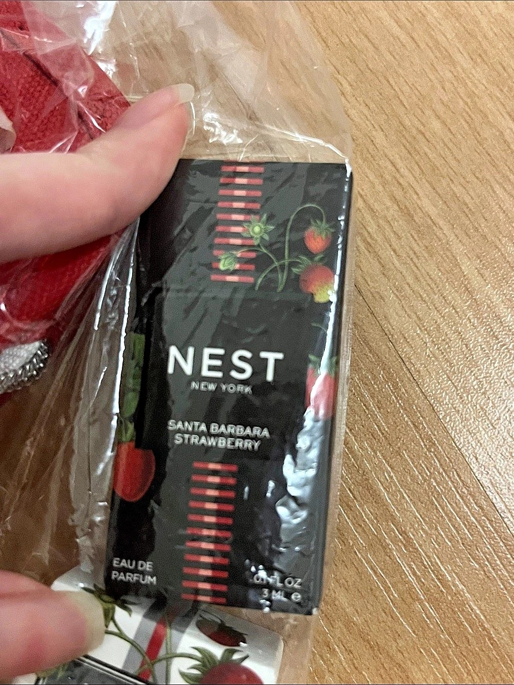 NEST Santa Barbara strawberry 🍓 NWT